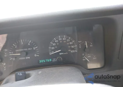 1999 Jeep Cherokee Classic/Sport from USA, damaged, VIN 1J4FF68S1XL599334